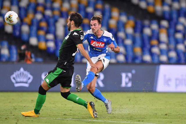 CBA全明星星锐赛：石奎20分清华险胜一年级队